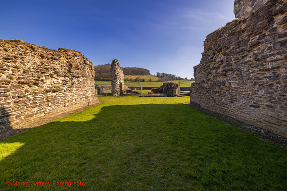 Nave lokking east towards the chancel